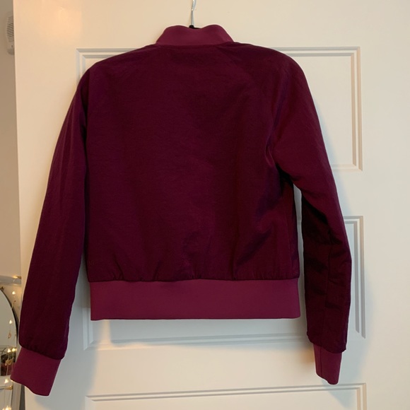 Lululemon Reversible Jacket - Picture 6 of 7